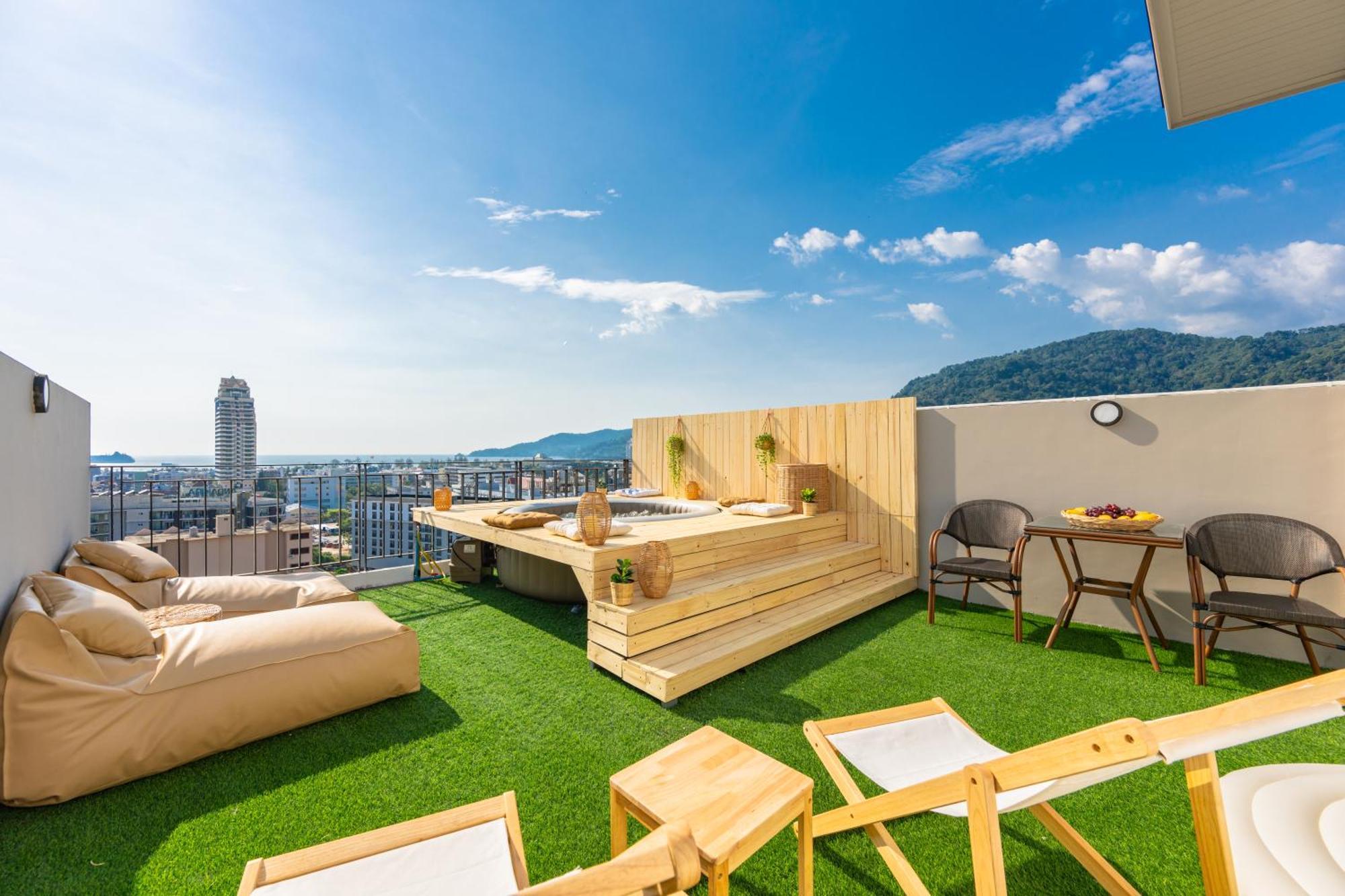 Отель Sky Wave Patong Экстерьер фото